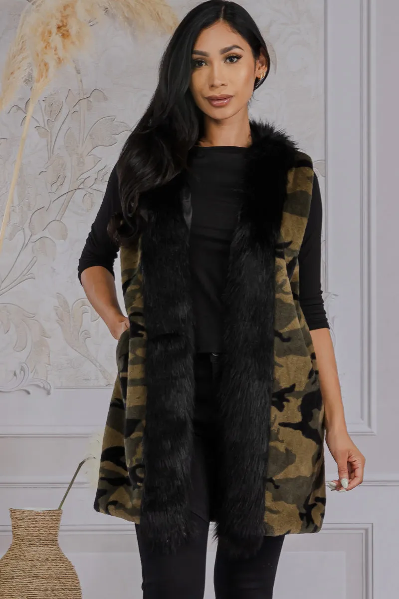 MS0199 - CAMO FAUX FUR TRIM VEST