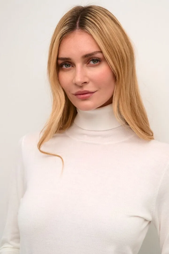 WINTER WHITE LONG SLEEVE TURTLE NECK SWEATER