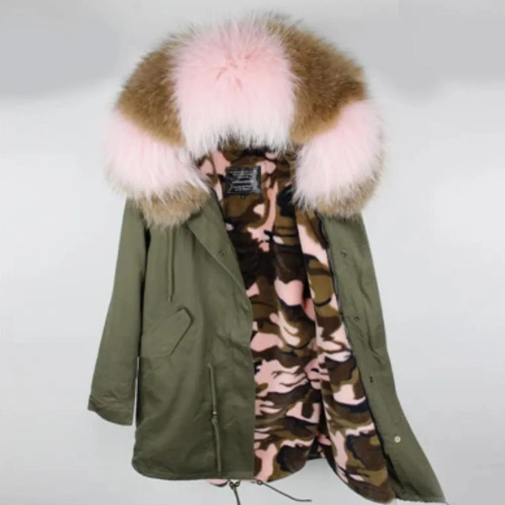 Women's Winter Casual Hooded Polyester Parka With Raccoon Fur