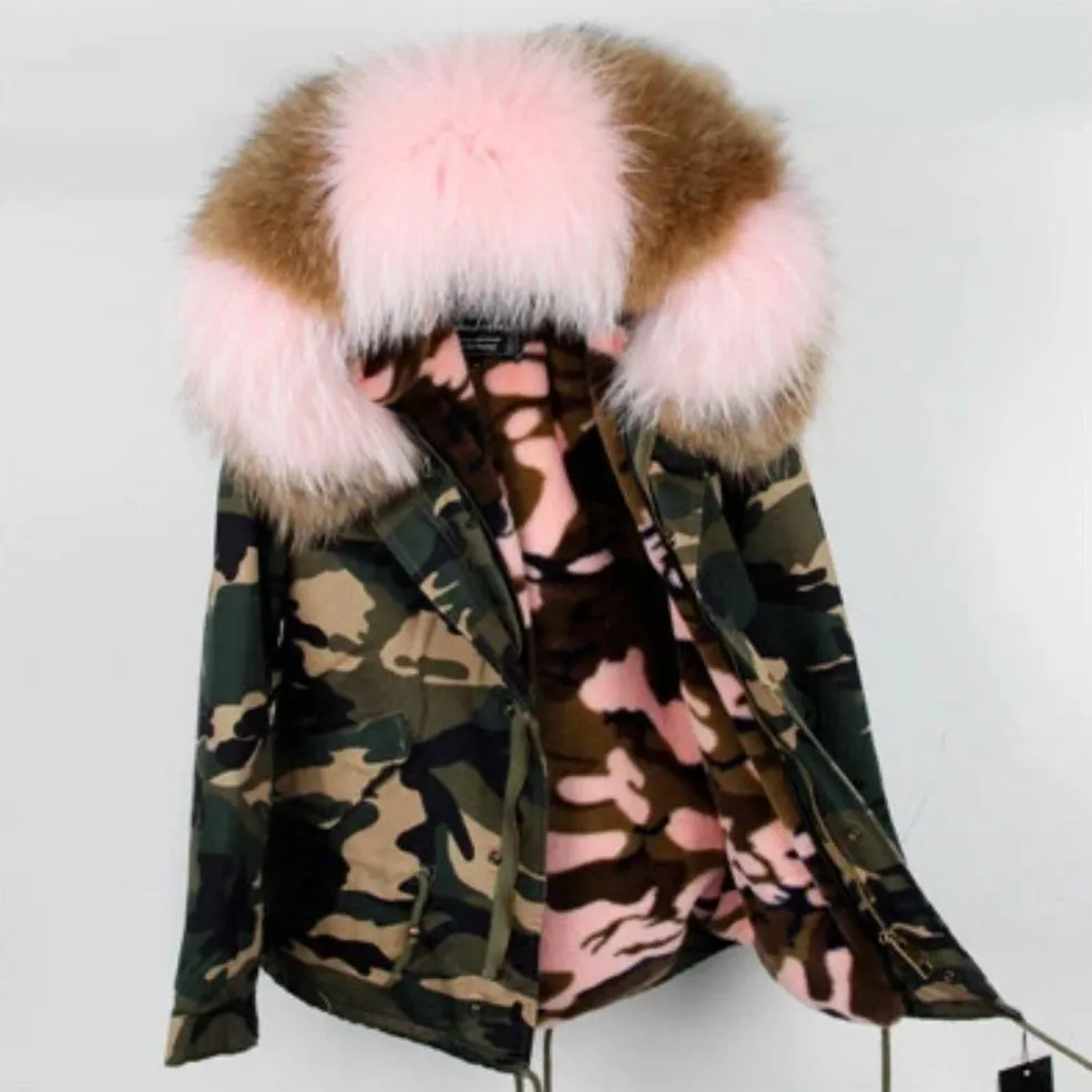 Women's Winter Casual Hooded Polyester Parka With Raccoon Fur